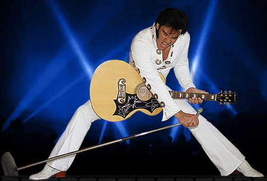 ”THE KING” I PARKEN: Lørdag 17. august er det tid for Elvis-show i Birkenesparken når en av verdens ledende ETA’er (Elvis Tribute Artist), Kjell Elvis, opptrer under Delemarkedet. (Foto: www.kjellelvis.no)